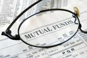 How can I choose a mutual fund that meets my retirement needs?